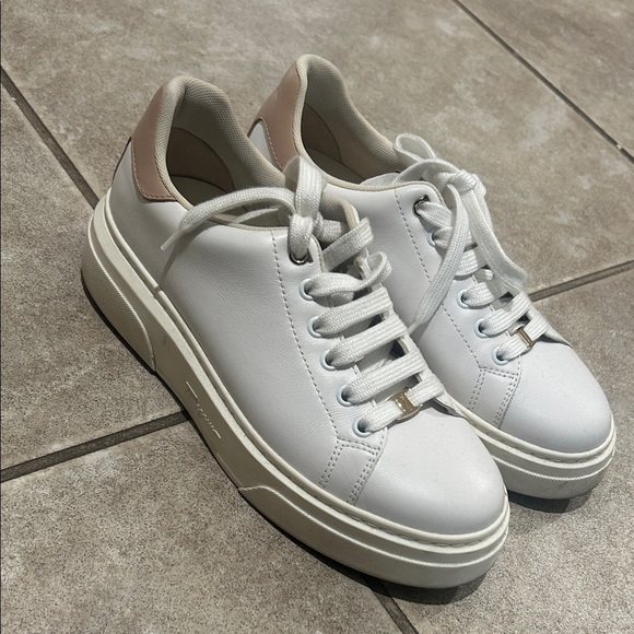 Salvatore Ferragamo Women's White Sneakers size 7